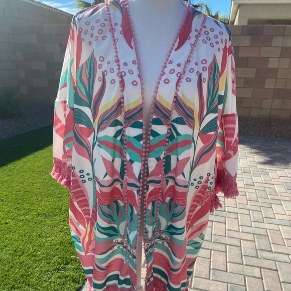 Colorful Kimono Style Top - Picture 2 of 14